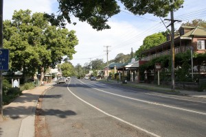 1280px-Kangaroo_Valley,_main_street