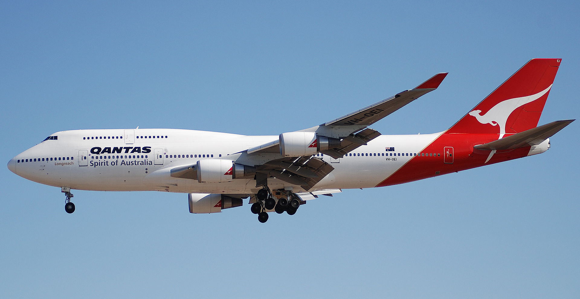 Qantas launches free, in-flight Wi-Fi