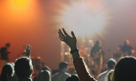 EASTER SHOW TO HOST SILENT DISCO