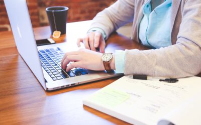 AUSTRALIAN WOMEN WORKING HARD FOR THE MONEY