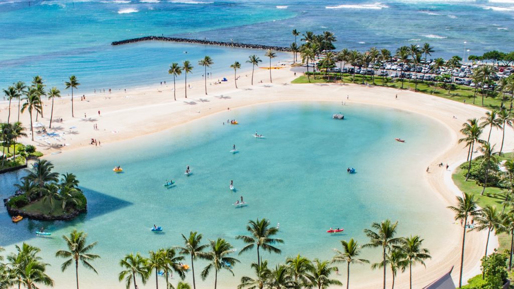 Light blue sea in an Hawaiian beach.