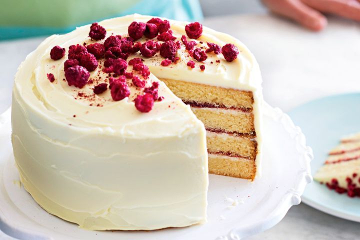 Valentine’s Day White Chocolate Cake